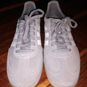 Adidas Samba (Gray Suede, size 9 1/2)